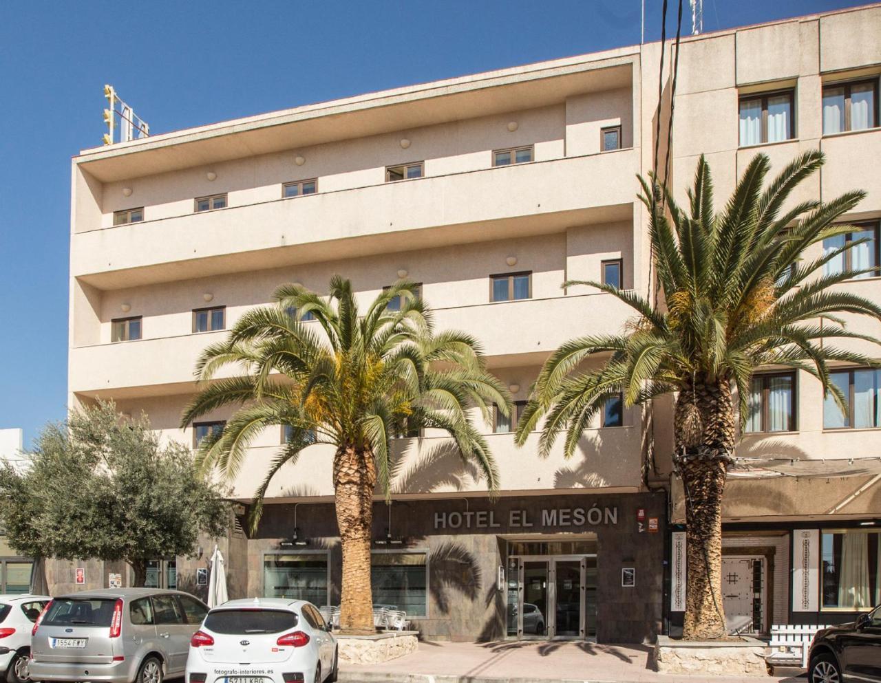 Hotel El Meson Torrijos Exterior foto